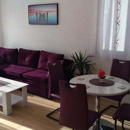 Apartmani Marojevic, بار المظهر الخارجي الصورة