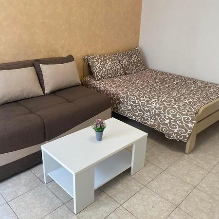 Apartmani Marojevic, بار المظهر الخارجي الصورة