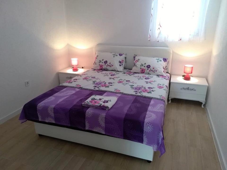 Apartmani Marojevic, بار المظهر الخارجي الصورة
