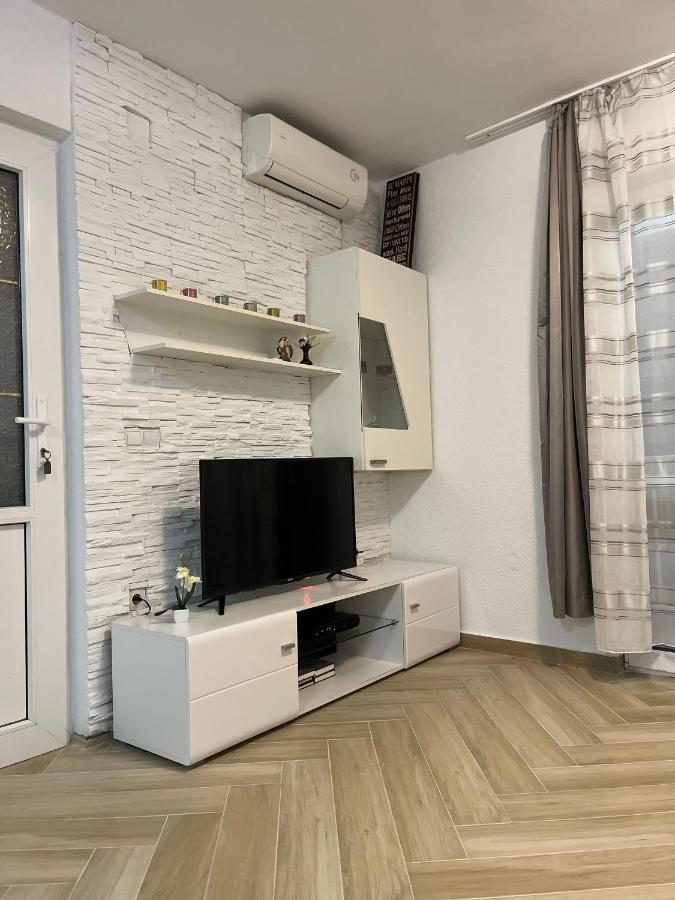 Apartmani Marojevic, بار المظهر الخارجي الصورة