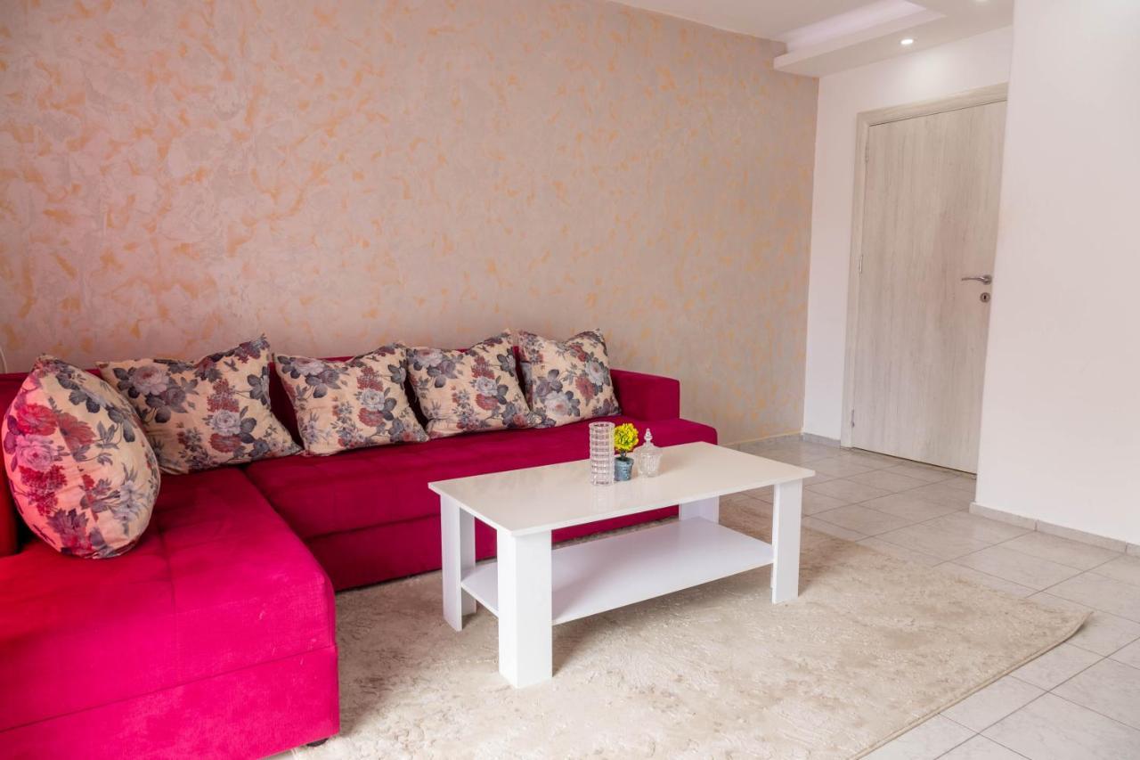Apartmani Marojevic, بار المظهر الخارجي الصورة