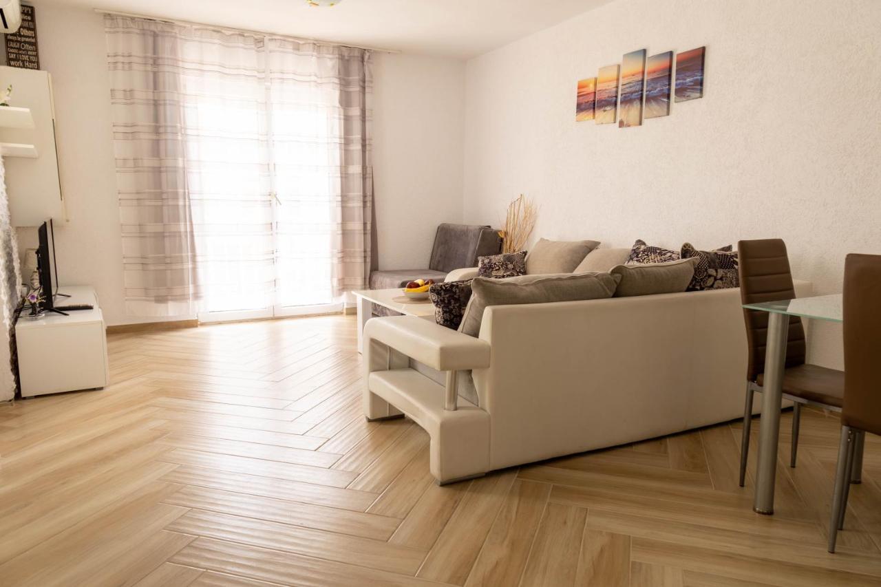 Apartmani Marojevic, بار المظهر الخارجي الصورة