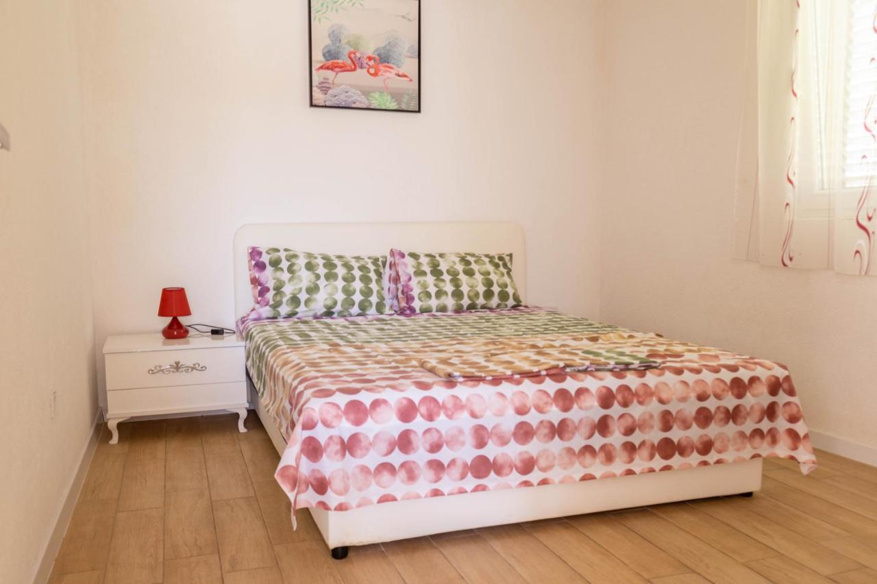 Apartmani Marojevic, بار المظهر الخارجي الصورة