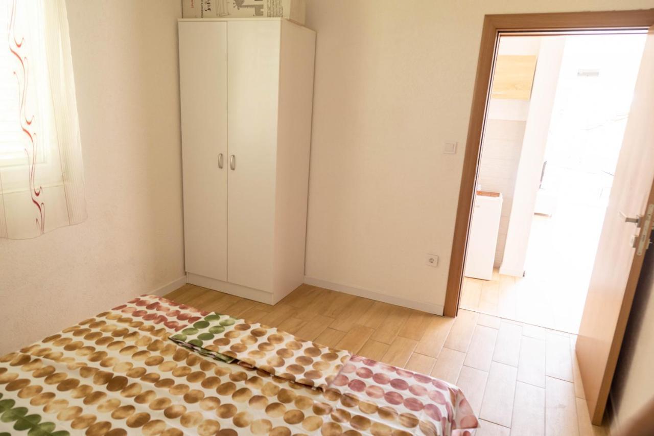 Apartmani Marojevic, بار المظهر الخارجي الصورة