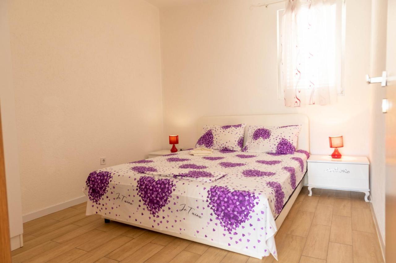Apartmani Marojevic, بار المظهر الخارجي الصورة