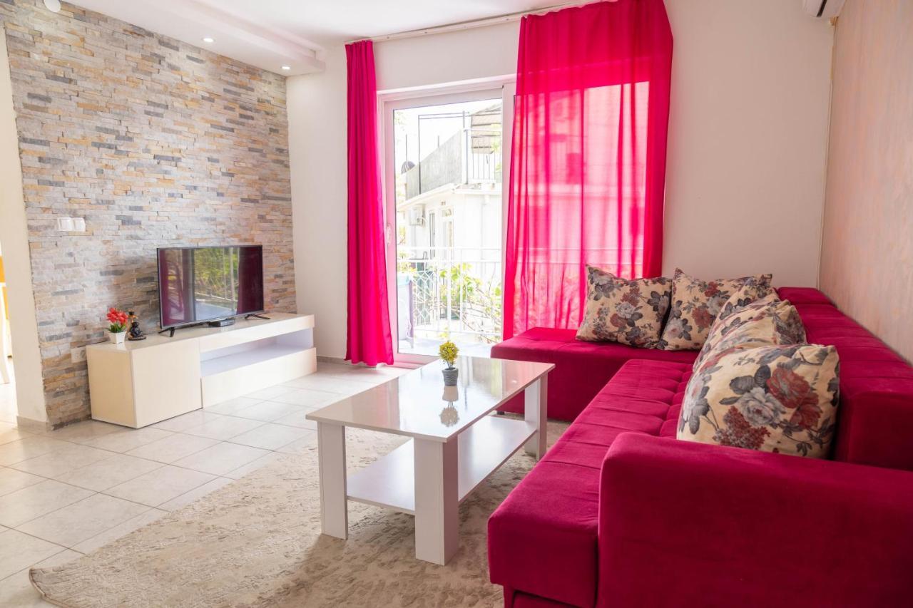 Apartmani Marojevic, بار المظهر الخارجي الصورة