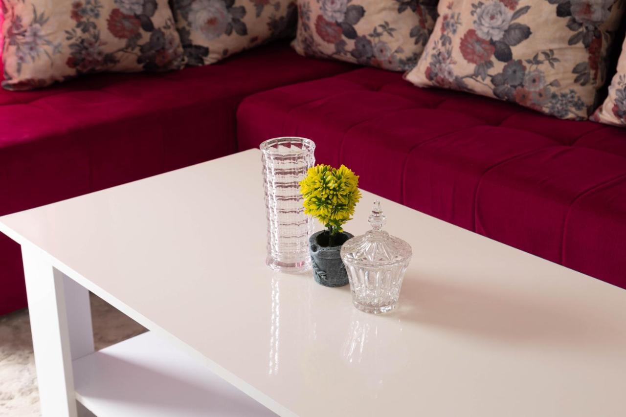 Apartmani Marojevic, بار المظهر الخارجي الصورة