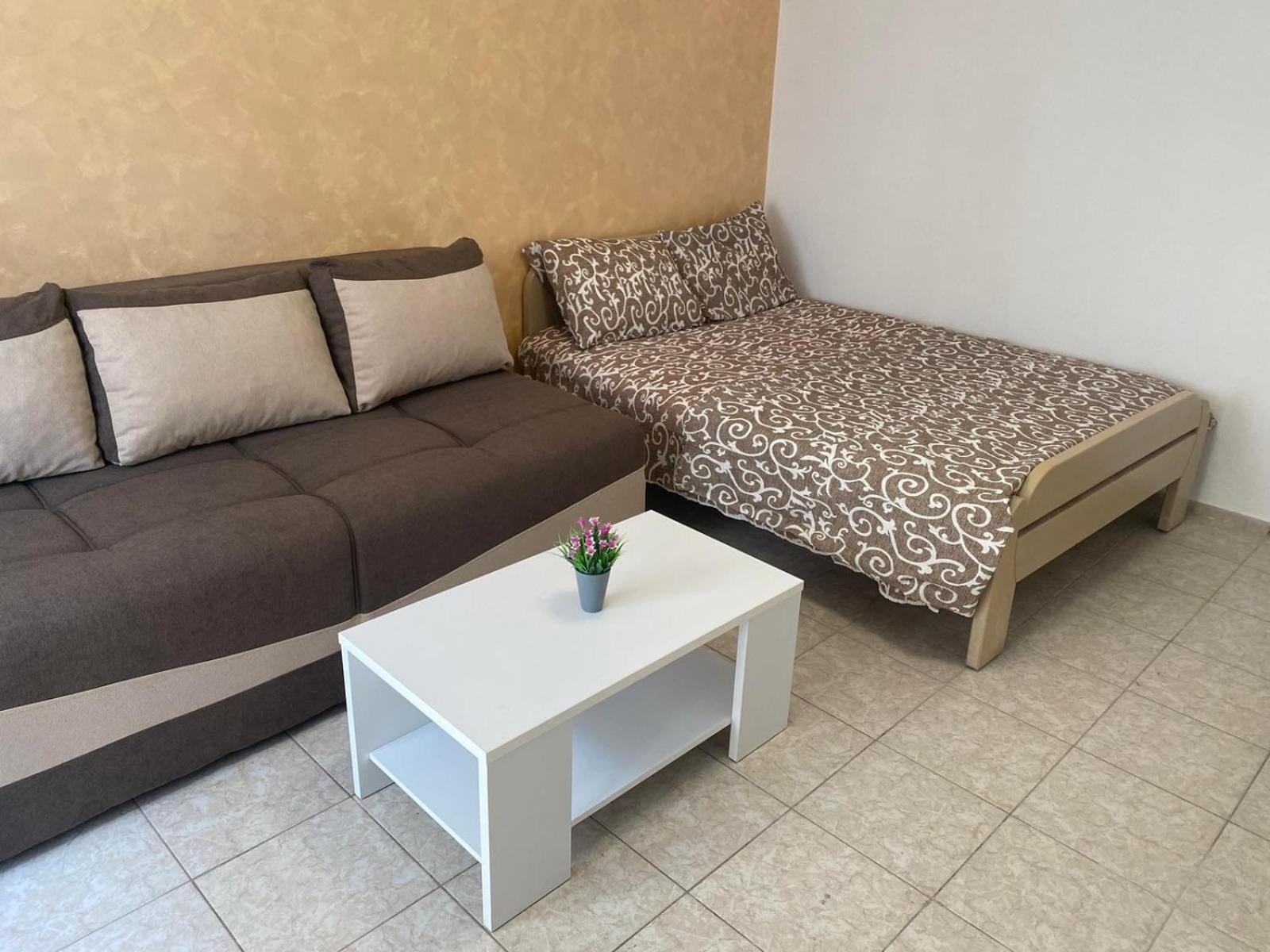 Apartmani Marojevic, بار المظهر الخارجي الصورة
